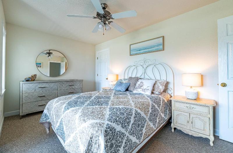 Sunrise to Sunset - S Nags Head MP 19.5 140 Yds to Beach Pool Rec Room Elevator Pets OK Flex Stays - image 4