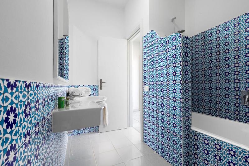 AMORE RENTALS - Villa del Sole - image 47