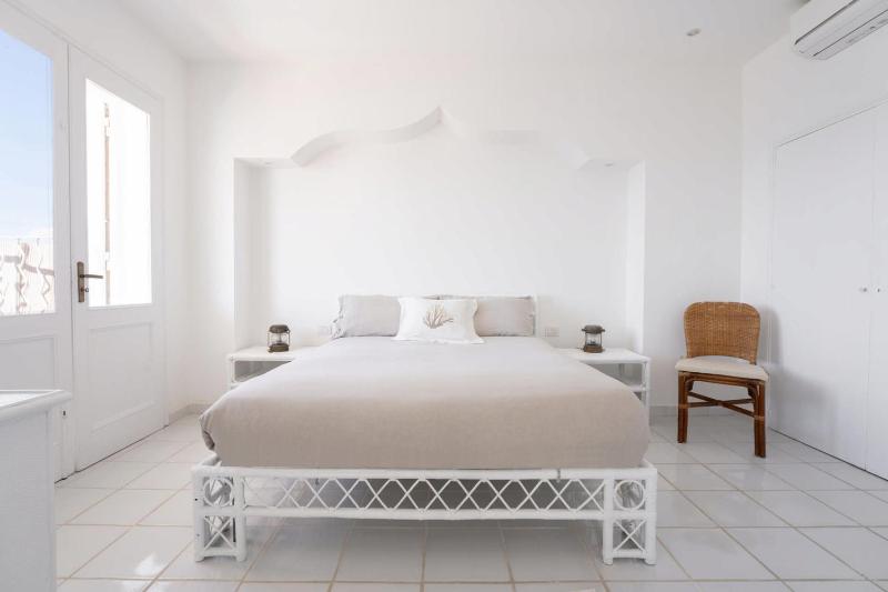 AMORE RENTALS - Villa del Sole - image 41