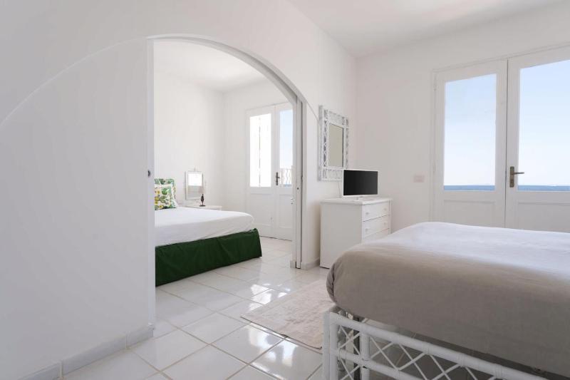 AMORE RENTALS - Villa del Sole - image 34
