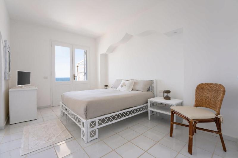 AMORE RENTALS - Villa del Sole - image 49