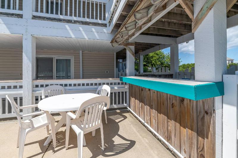 Mare Nostrum - Corolla Whalehead 430 Yds to Beach Ocean View Pool Hot Tub Events Flex Stays - image 12