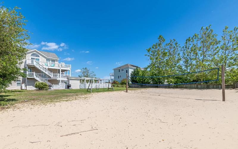 Mare Nostrum - Corolla Whalehead 430 Yds to Beach Ocean View Pool Hot Tub Events Flex Stays - image 16