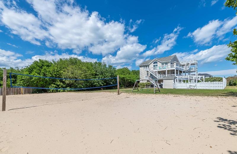 Mare Nostrum - Corolla Whalehead 430 Yds to Beach Ocean View Pool Hot Tub Events Flex Stays - image 3