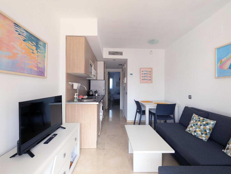 Apartamento Almar Benalmádena a 200 m de la playa - Piscina y Parking privado - image 11