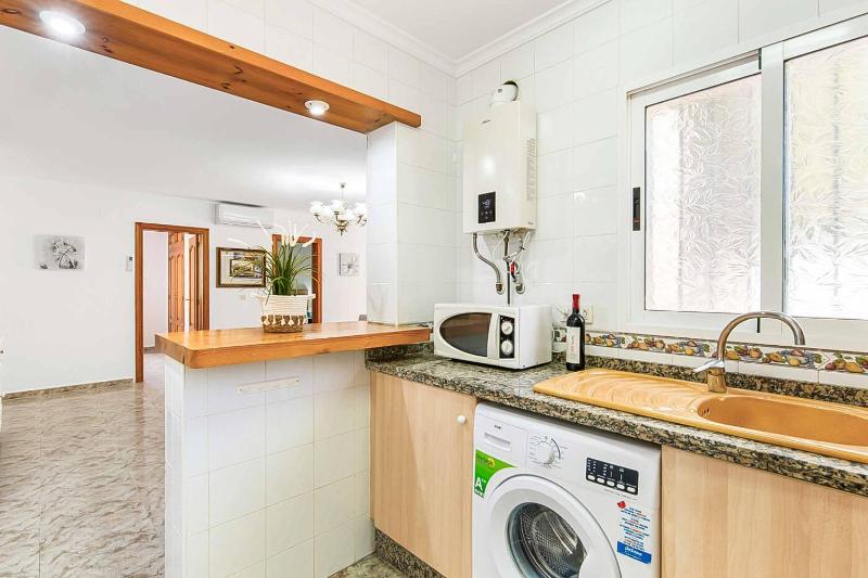 Villa Enzo Moraira - image 2