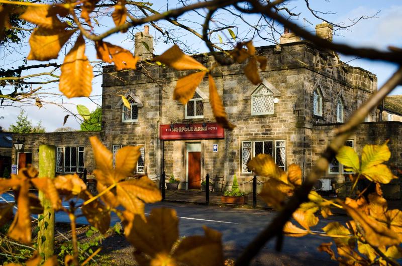 Norfolk Arms Hotel Ringinglow - image 1