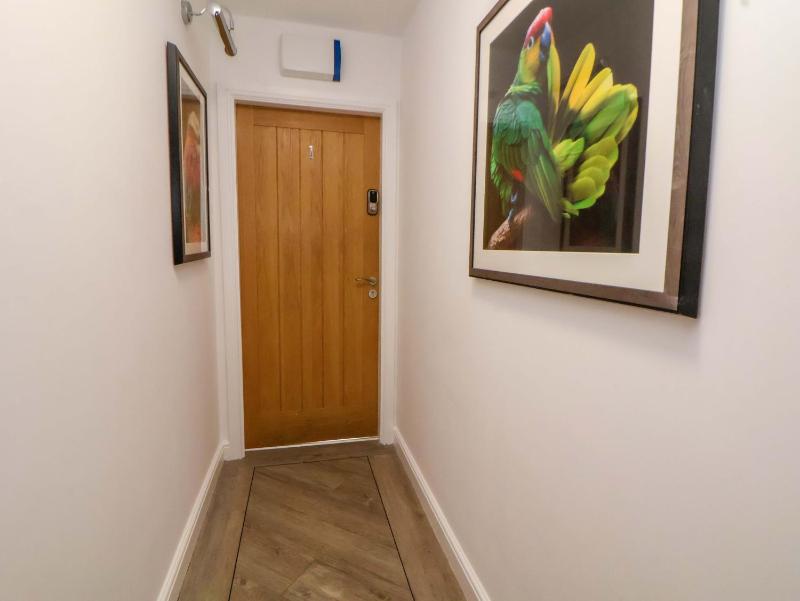 1 Chapel Place - image 23