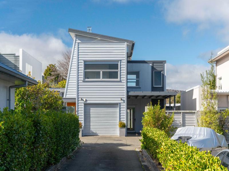 Fresh on Fletcher - Taupo Holiday Home - image 25
