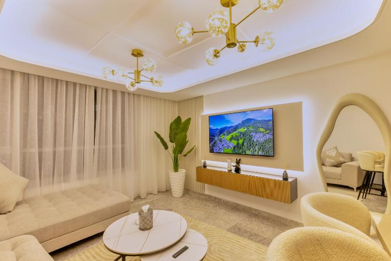 Luxury Apartment View Tower Residence Tangier City Center 11C - image 1
