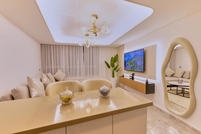 Luxury Apartment View Tower Residence Tangier City Center 11C - image 6