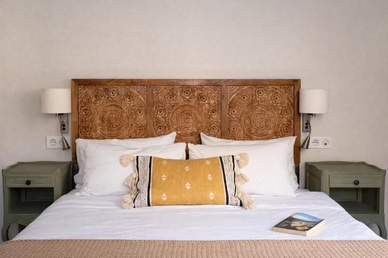 Irin Hotel - image 30
