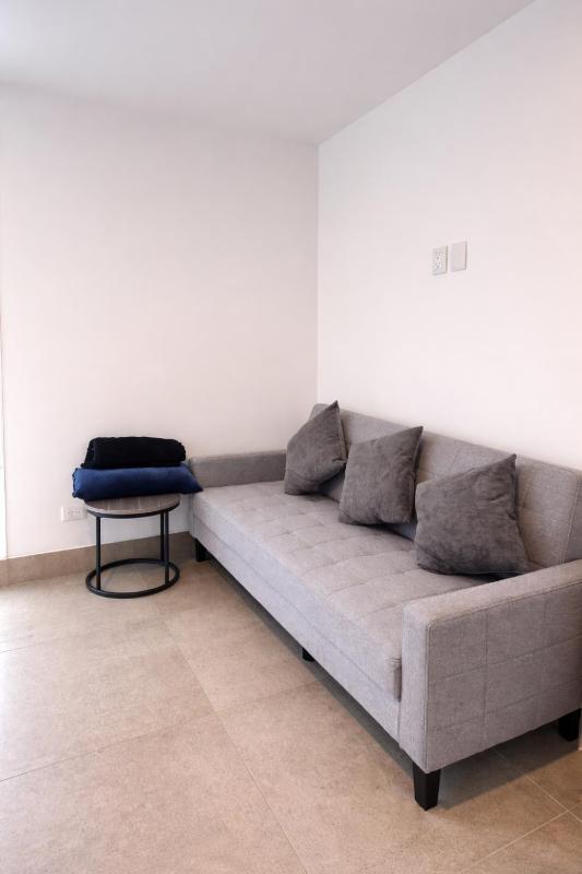 Suite de lujo cerca al aeropuerto terminal mall sol - image 4