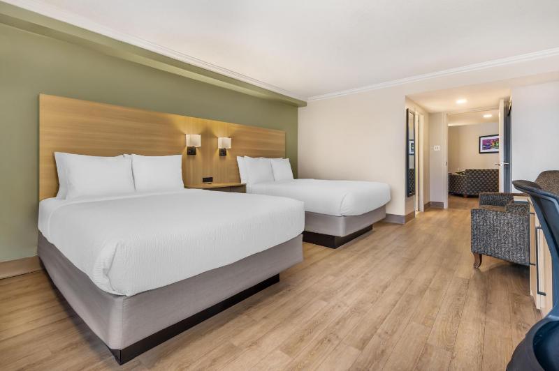 Best Western Plus Ottawa City Centre - image 13