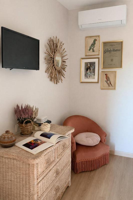 Irin Hotel - image 26