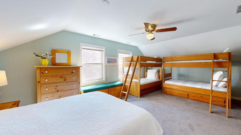 665 Queens Grant - image 6