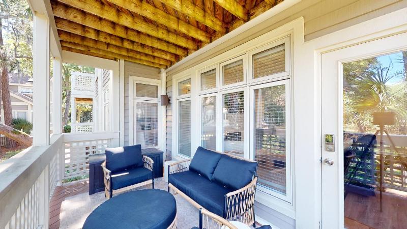 7645 Huntington Villa - image 26