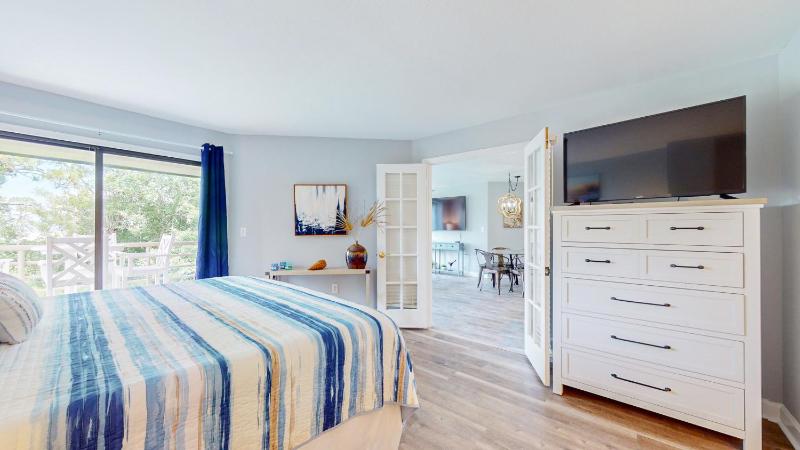 2516 Villamare - image 35