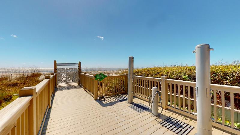 2516 Villamare - image 29