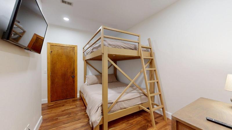 4 Lookout - image 34