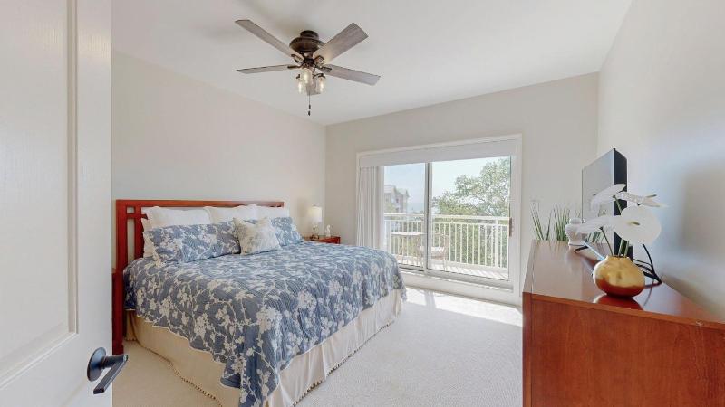6502 Hampton Place North - image 25