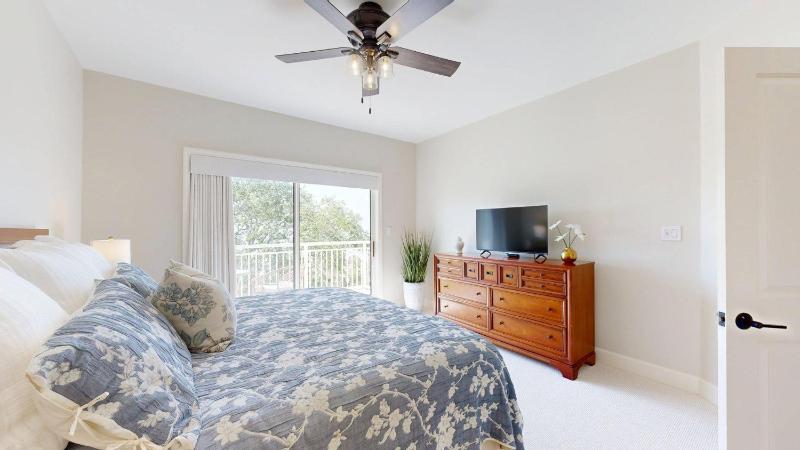 6502 Hampton Place North - image 17
