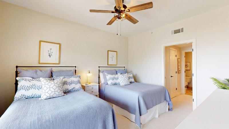 6502 Hampton Place North - image 24