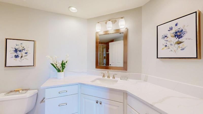 6502 Hampton Place North - image 28