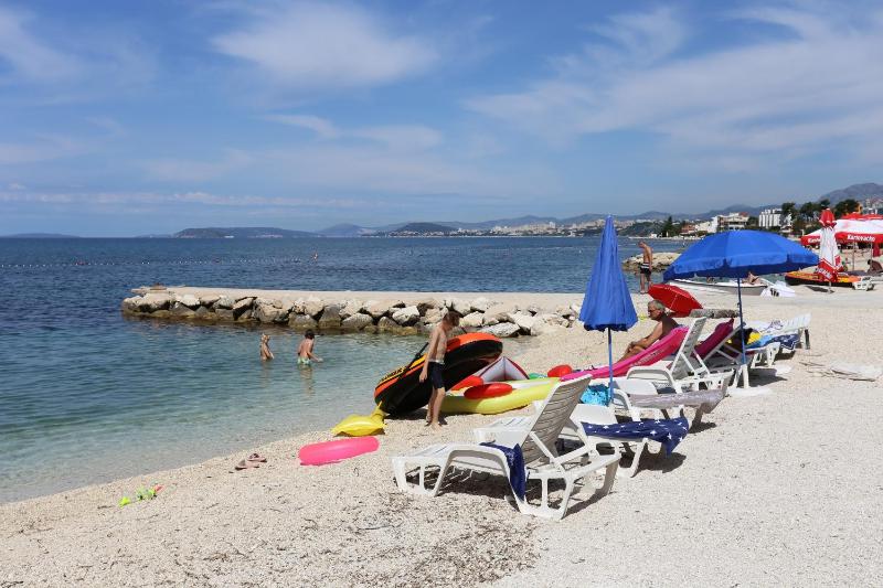 Apartments by the sea Podstrana Split - 6113 - image 27