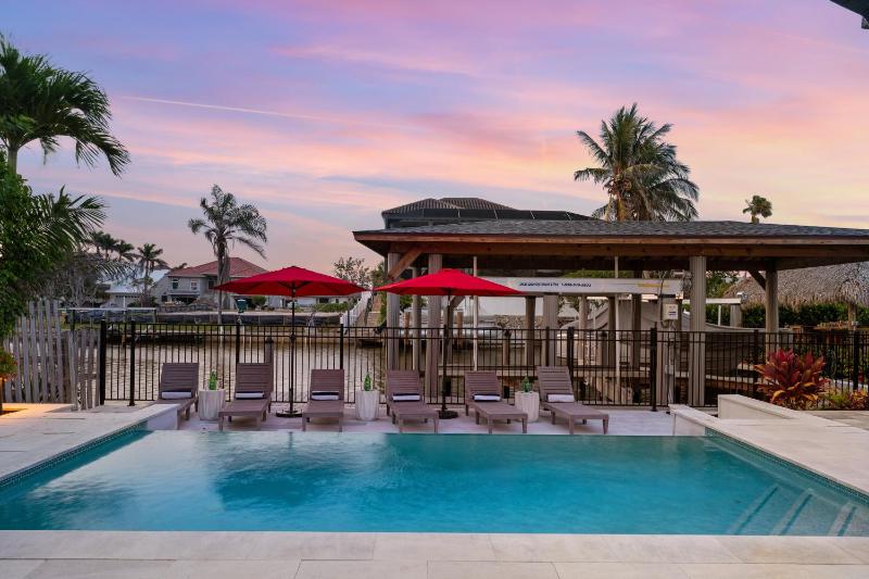 New Listing! Canal Dreaming - Salt Pool - Water View with Dock - image 45