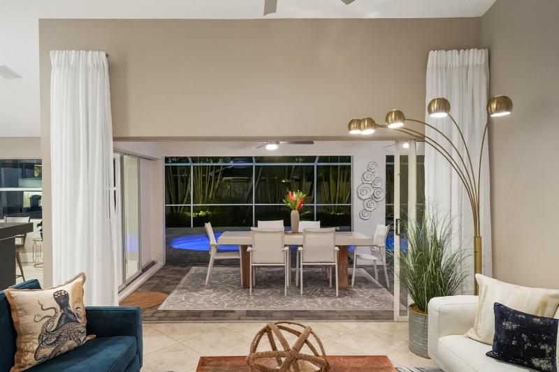 Seaclusion - Luxury Heated Pool Spa Near Beach 2 Dogs - image 10