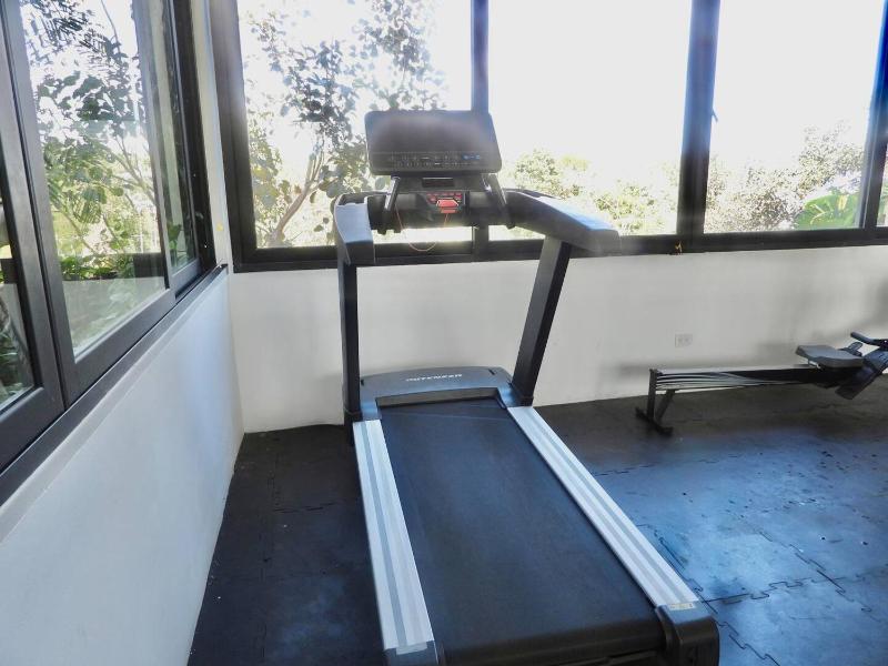 NEW! YaxxLum 2BR pool jacuzzi HoTube HeusHaven - image 37