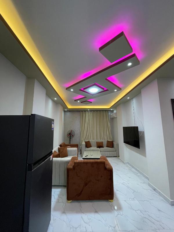 Luxury 3BR Apartment Near Beach & Marina Sheraton Street - image 2