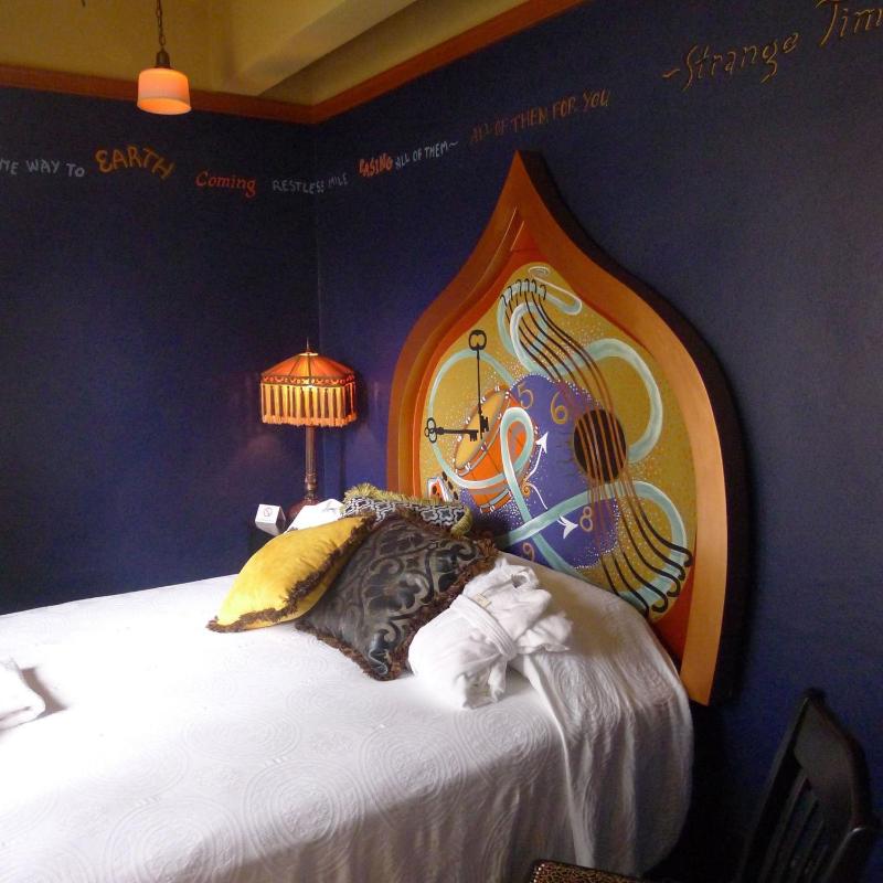 McMenamins Crystal Hotel - image 6