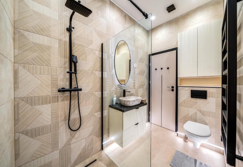 D38 Central Suite - image 2