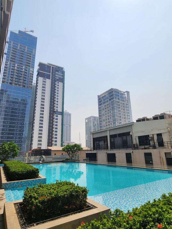 2BR Spacious Residence - Pool Gym Sky bar & Full Kitchen - image 7