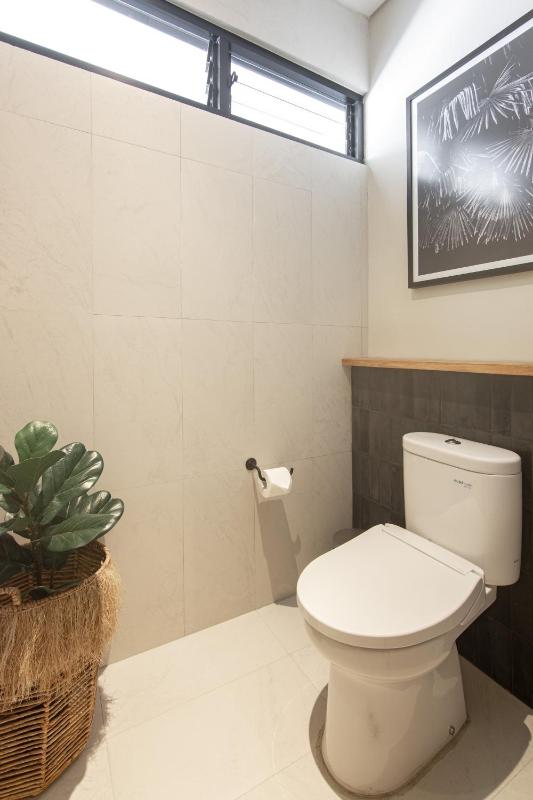 East 88 Unit 5 - image 23