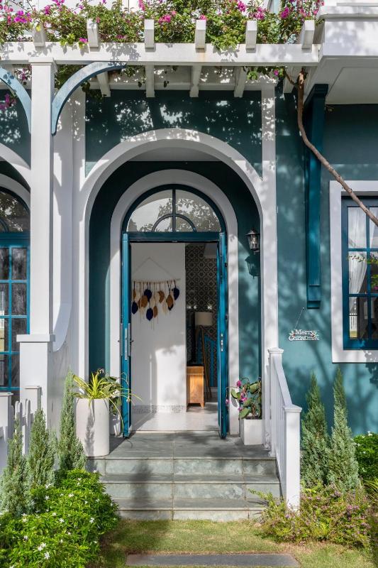 Elegant Seaside Villa in Phan Thiet - image 33