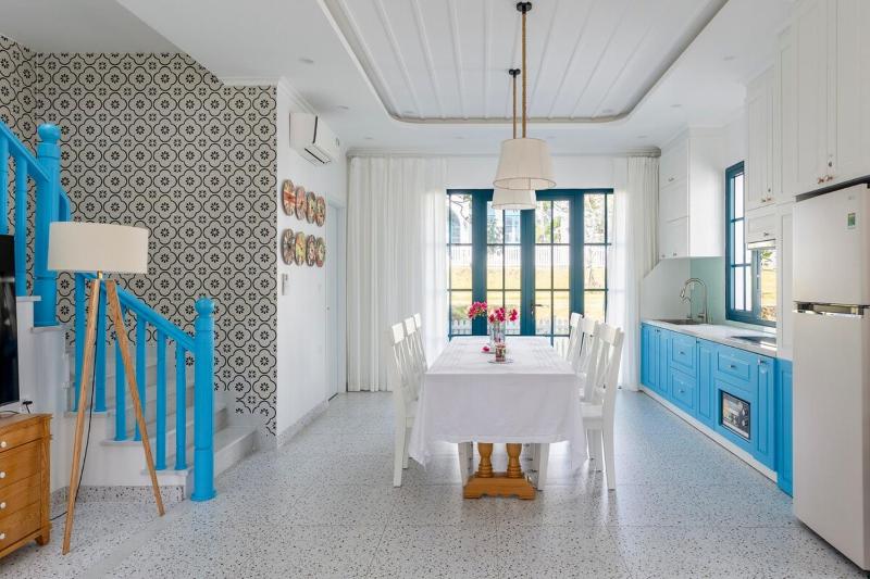 Elegant Seaside Villa in Phan Thiet - image 25