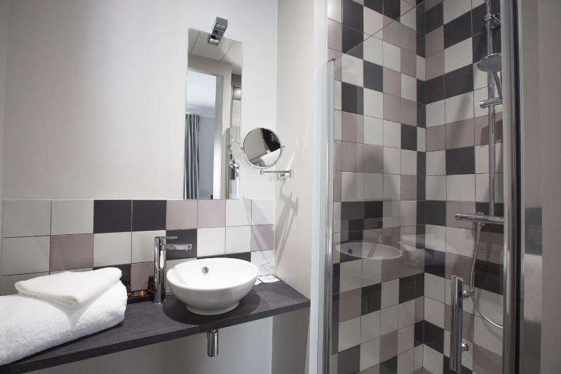 Executive Room image 3