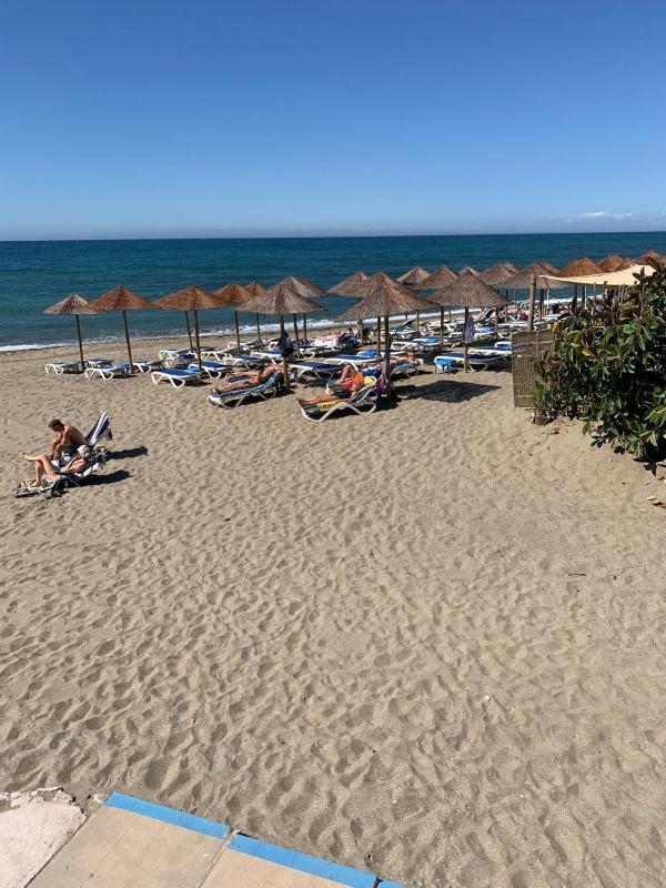 Sol Beach Apartment - image 14