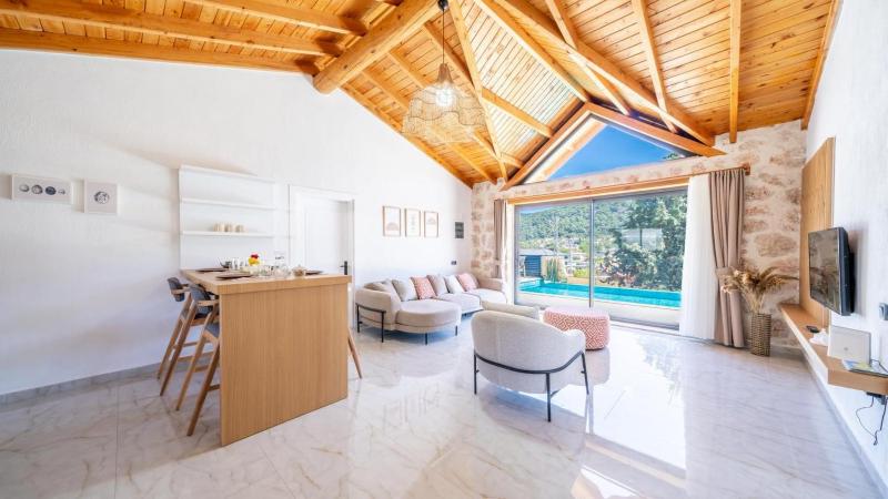 Sarıbelen 2 bedroom villa with private pool hot tub - image 8
