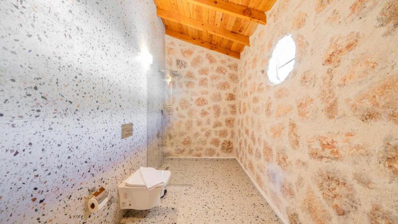 Sarıbelen 2 bedroom villa with private pool hot tub - image 16