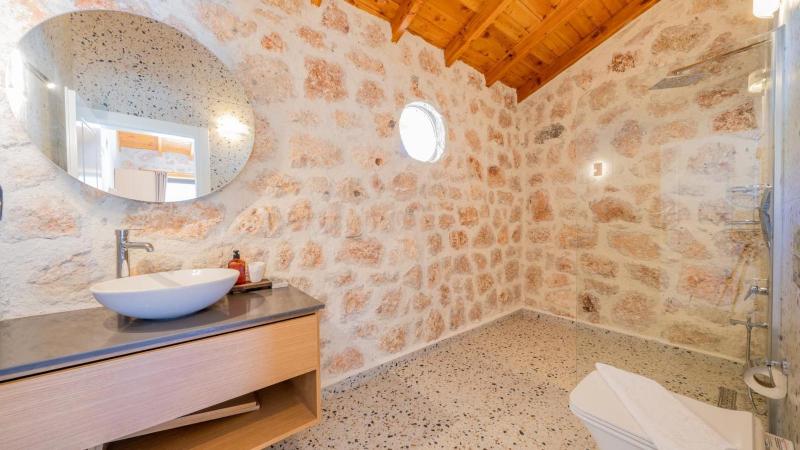 Sarıbelen 2 bedroom villa with private pool hot tub - image 38