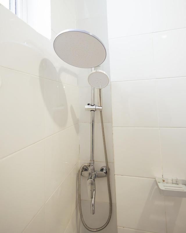 Spacious 2BR Apartment in Kawe near Beach - image 14