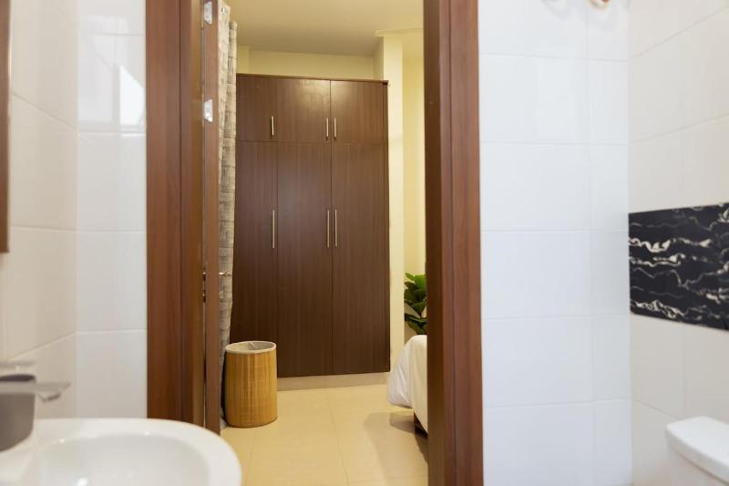 Spacious 2BR Apartment in Kawe near Beach - image 8