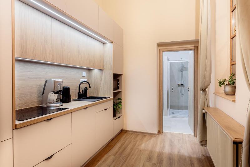 City Residence Apartment Hotel - image 20