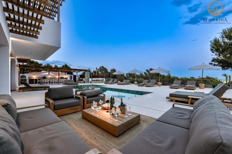 VILLA LUJO - By Almarina Villas - image 39