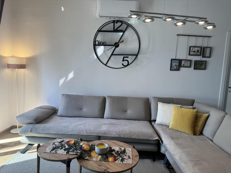 Lunara Apartment - image 10