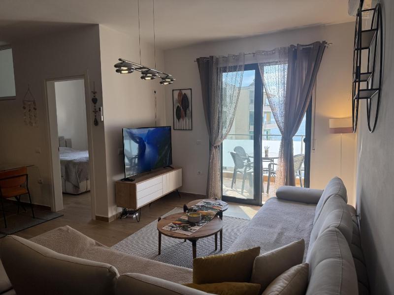 Lunara Apartment - image 8